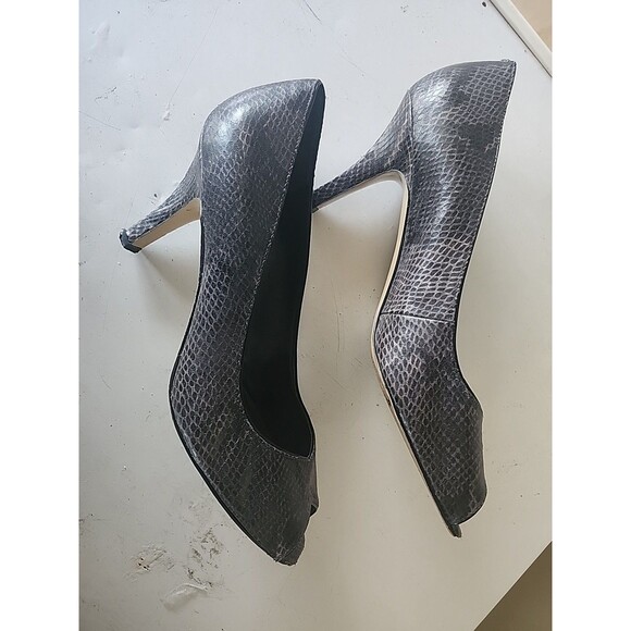 Bandolino 2-Inch Open-Toe Pumps Size 8.5 Black Faux Snakeskin - Picture 9 of 16